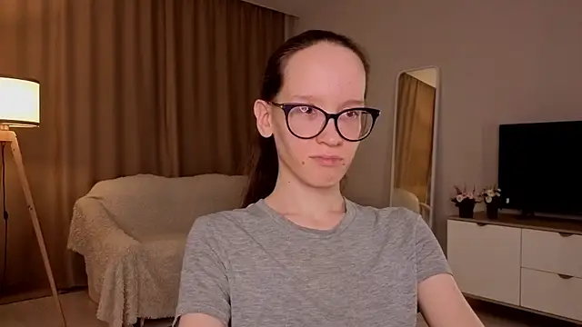 BettyBrowni Adlı Modelin Canlı XXX Sohbeti