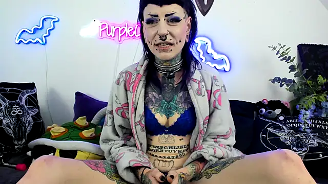 Онлайн чат XXX Purple_Coffin666