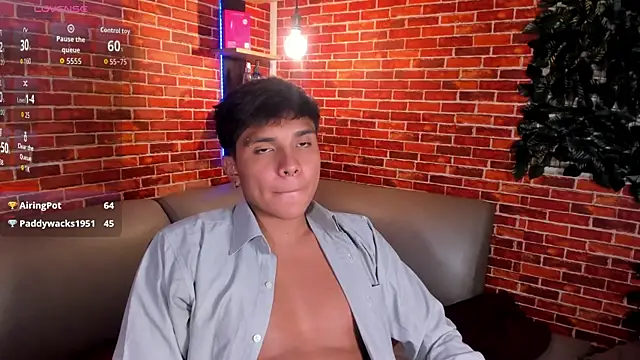 Show modela Thiago_Kozak na web-kameri