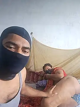 Yourchuddakadbhabhiのウェブカメラショー