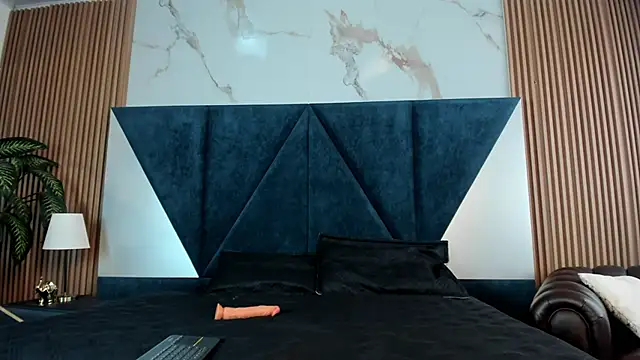 Lilit_doll's Webcam Show