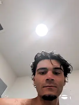 Seth_Crown Show in webcam