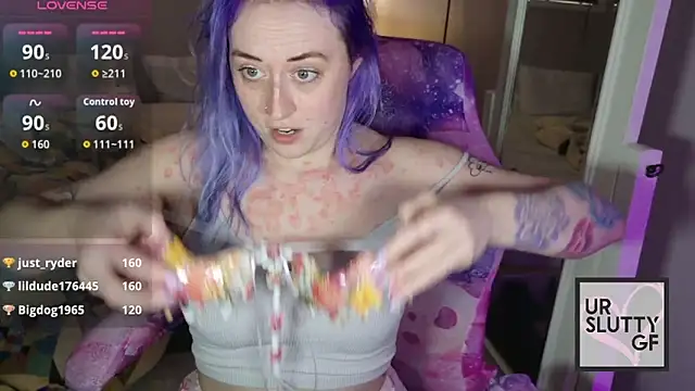 ursluttygf élő XXX-chatje