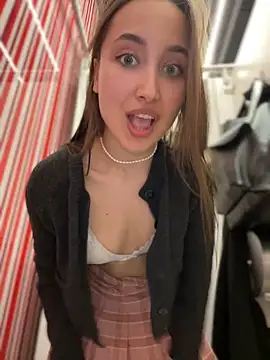 ICrazyOneIRL's Live XXX Chat