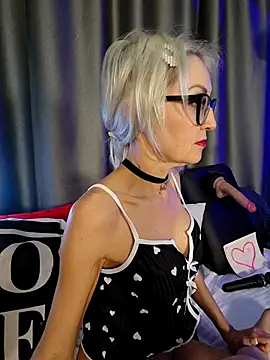 MilforjaのライブXXXチャット