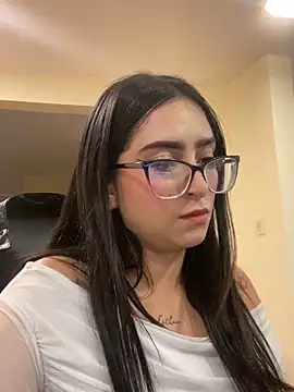 Kloe_NovoaのライブXXXチャット