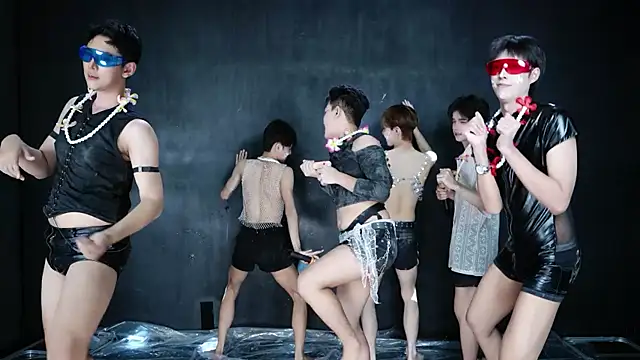 دردشة Queen-Vibe الجنسية المباشرة