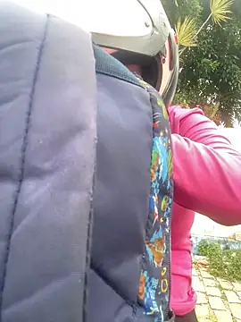 Marivalda2_ Live XXX-chat