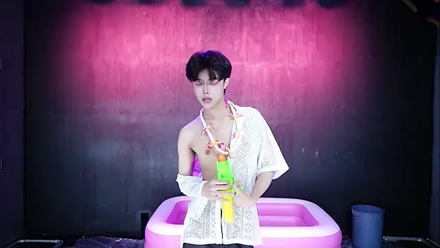 Queen-Vibe 现场XXX聊天