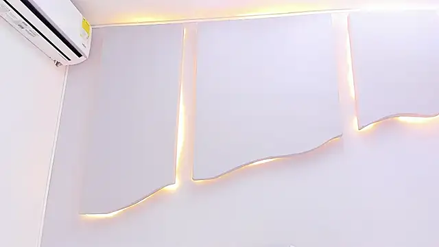 دردشة EmilyDiaaz الجنسية المباشرة