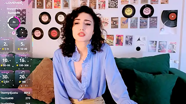 Maya_Rogerss' Live XXX Chat