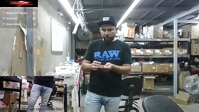 BustedCall Pertunjukan Webcam