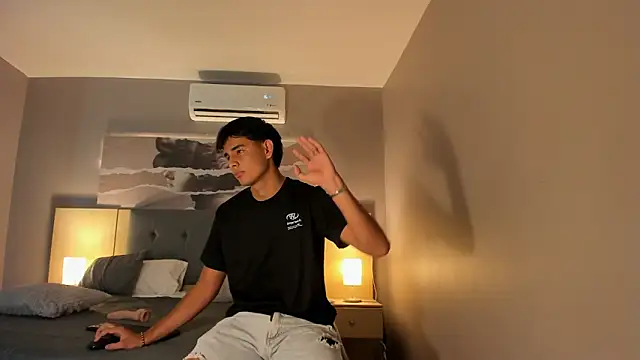 CleoandJames' Webcam Show