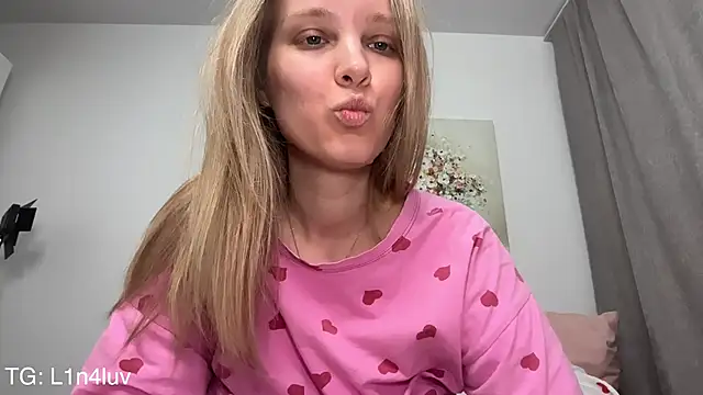 Chat +18 de AIicaparkerc ao vivo