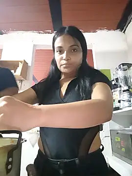 _Estrellita_ Adlı Modelin Canlı XXX Sohbeti