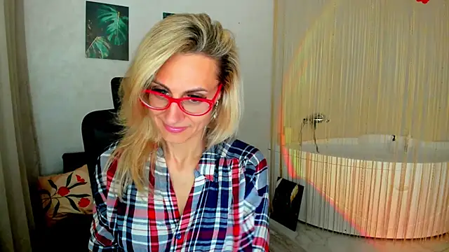 MuseOfStage's Live XXX Chat