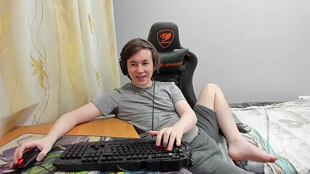 iliaskrislove – Kamerová šou