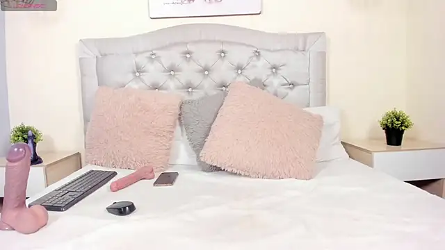 escarleth__ Adlı Modelin Canlı XXX Sohbeti