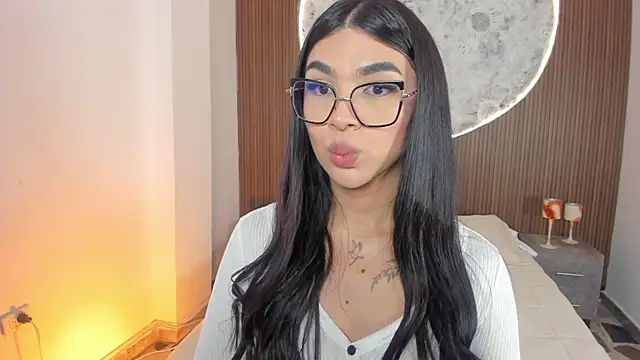 دردشة RoseCassie الجنسية المباشرة