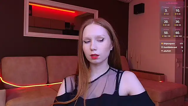 FoxyMira: απευθείας συνομιλία ΧΧΧ