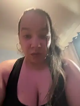 bellakay19 Adlı Modelin Canlı XXX Sohbeti