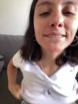 Show de MiaaLunaa na webcam