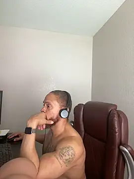 Fathero1time লাইভ XXX চ্যাট