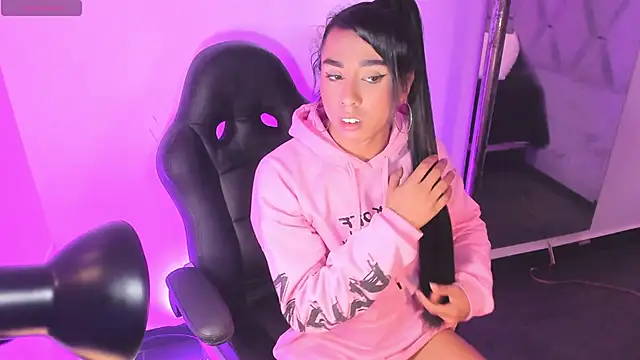 Daniiela_Ember Webcam Show