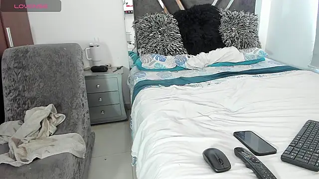 alizehorny's Live XXX Chat