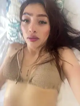 DAKOTA_SAKURA Chat XXX in diretta