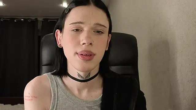 polimunのライブXXXチャット