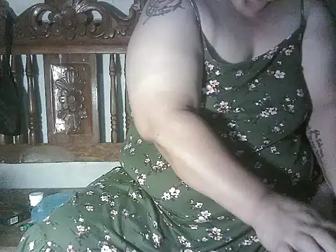 Czat XXX na żywo – bigmommaxxx81