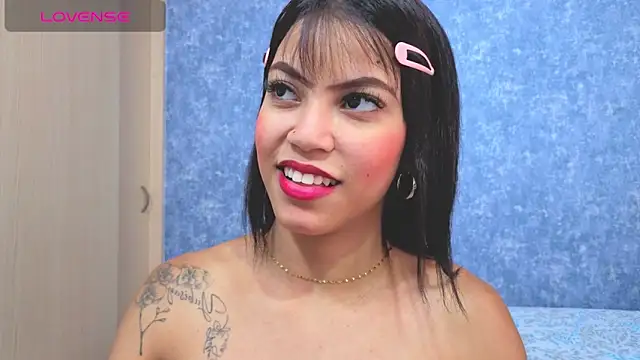 Malia_fox Adlı Modelin Canlı XXX Sohbeti