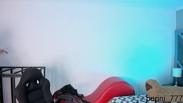 AmberiniHoffman live XXX chat