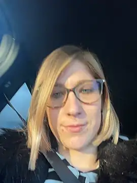 Chat +18 de blondie-27 ao vivo