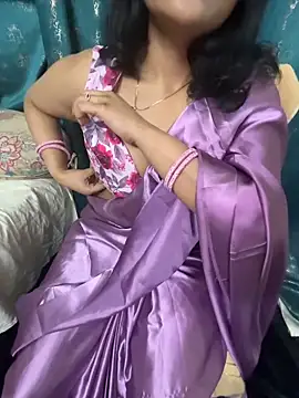 LuscousPussy live XXX chat