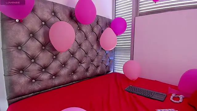 Chatroom XXX en direct de Violeta_Collins