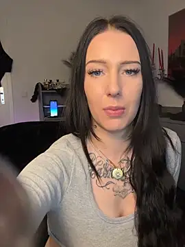 Trixie-Tainted Webcam-Show