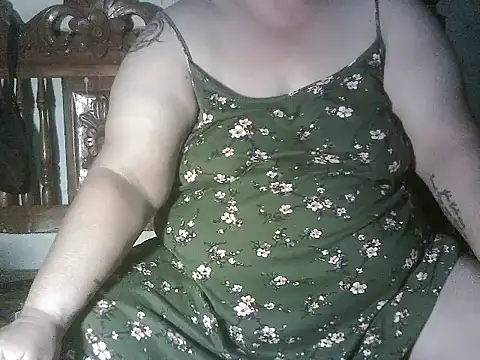 bigmommaxxx81n Live XXX chat