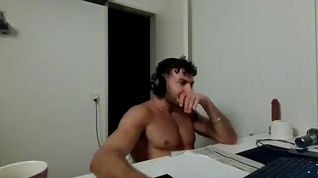 دردشة alpha-hunk الجنسية المباشرة