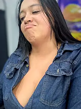 _Mia-Safety_Inspector Show in webcam