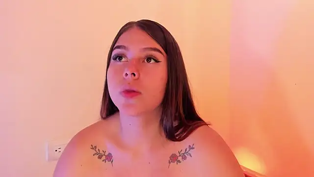 دردشة ArianaBaker الجنسية المباشرة