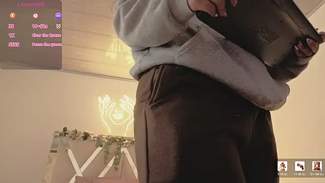 دردشة ZURY_TAY الجنسية المباشرة