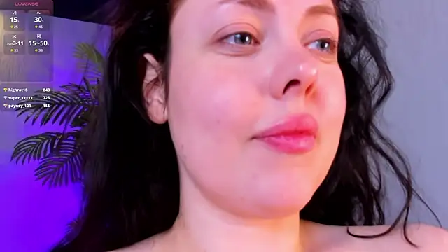 AlbaLimory 即時 XXX 聊天