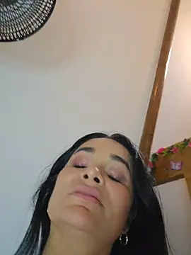 CataleyaRusso – webcam-show