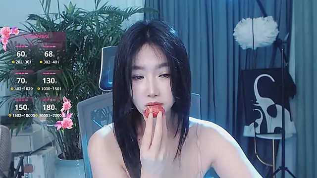 feifei-love 在線直播表演