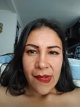 แชท XXX สดของ KittyHoleshot87