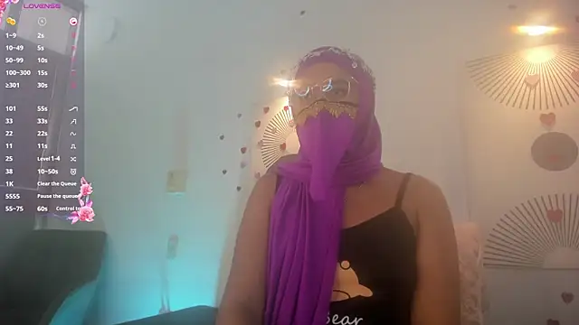 LaylaTemptMe Webcamshow