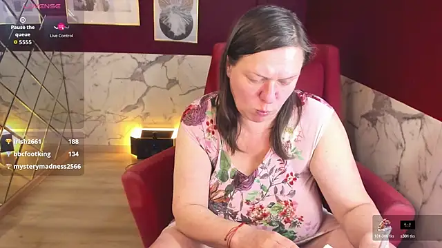 KellyPerfectionのライブXXXチャット