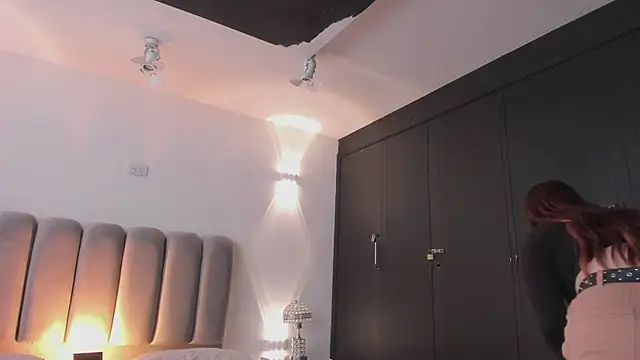 AlliceLover's Live XXX Chat